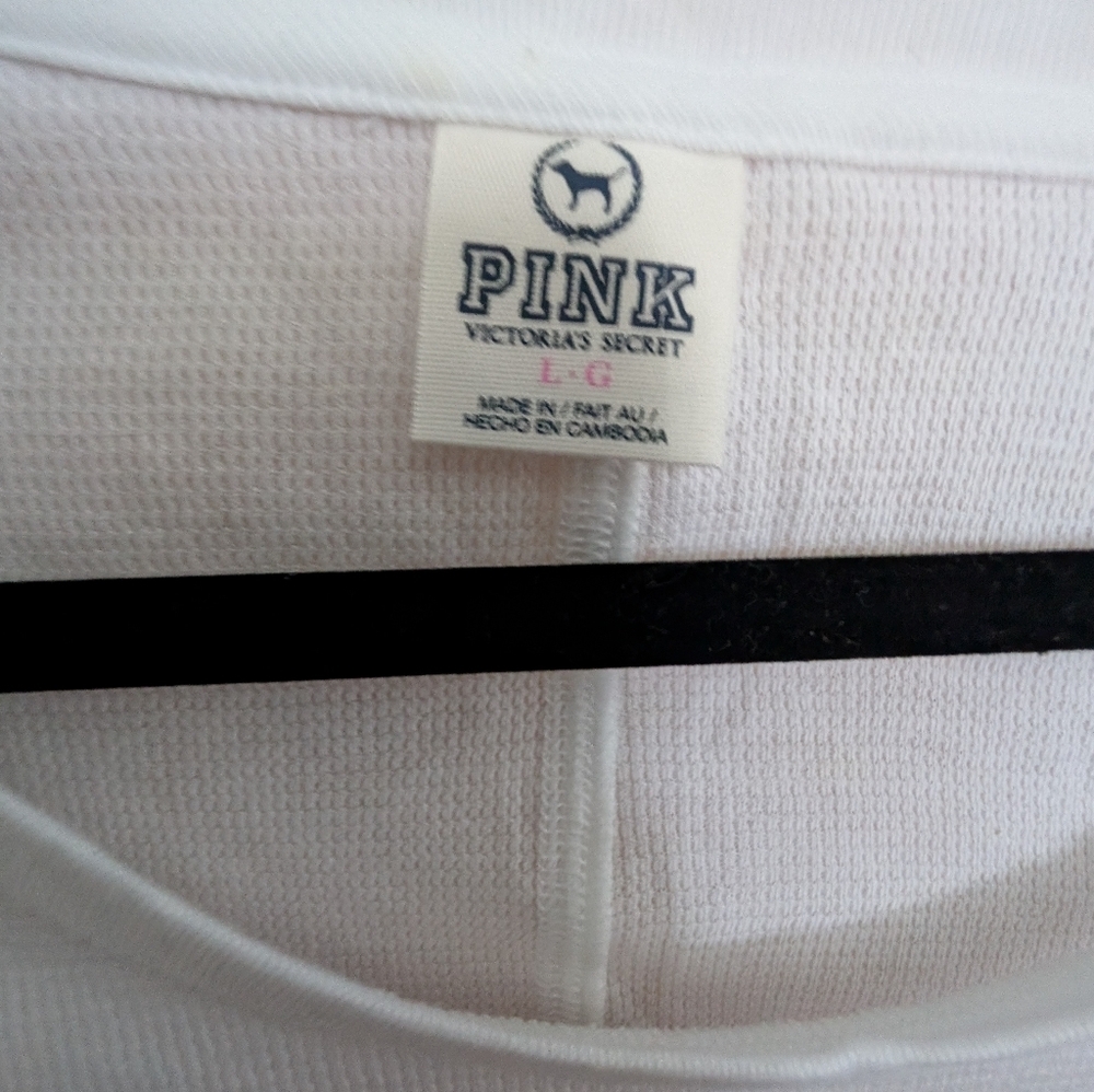 PINK Victoria's Secret Classic White Long Sleeve Tee..New - Picture 2 of 4